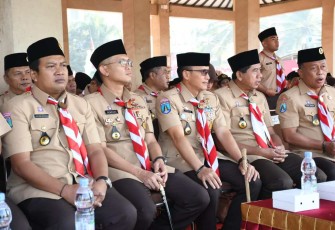 Dandim 0802/Ponorogo Letkol Inf Hirta Juni Adriansyah saat menghadiri apel HUT Pramuka, Rabu (30/8) 