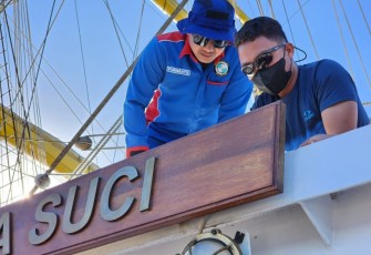 Perawatan rutin KRI Dewa Suci