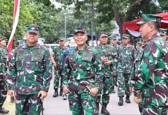 Dankodiklatal Letjen TNI (Mar) Suhartono 