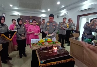 Kapolrestabes Medan Kombes Valentino Alfa Tatareda saat syukuran HUT Polwan ke 75, Senin (4/9)