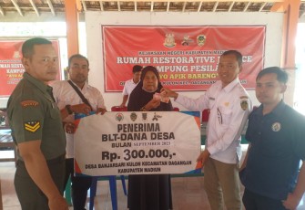 Pencairan BLT-DD warga desa binaan, Kamis (7/9)