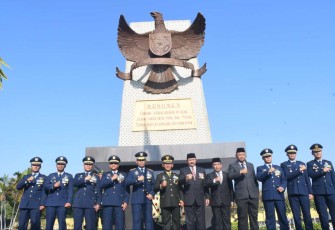 Ziarah dan tabur bunga di TMP Kota Madiun, Rabu (4/10)