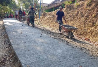 Jalan penghubung antar desa