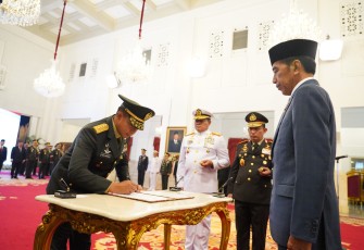 Presiden RI melantik Jenderal Agus Subiyanto, SE, M.Si sebagai Kasad yang baru 