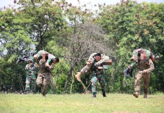 Latihan Tactical Combat Casualty Care Pada Latma Keris Marex 2023 di Puslatpurmar 6 Antralina, Jampang Tengah, Sukabumi, Rabu (29/11)
