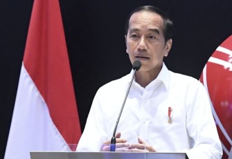 Presiden Jokowi saat memberikan sambutan dalam peresmian pembukaan Perdagangan BEI Tahun 2023, Senin (2/1) 