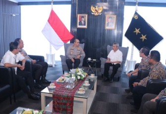 Kapolda Sumsel Irjen Pol A Rachmad Wibowo saat menerima audensi Kepala BBWSS VIII Ditjen SDA 