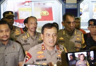 Kapolda Jateng Irjen Pol Ahmad Luthfi saat memberikan keterangan pers, Jum'at (21/4)