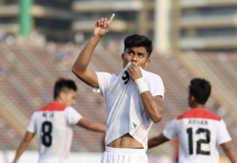 Ramadhan Sananta (45') mencetak goal dengan heading di babak pertama. Minggu (7/5)