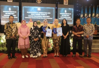 Purnawiyata Angkatan ke-30 SMA Hang Tuah 4 Surabaya 