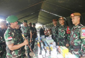 Pangdam XII/Tpr Mayjen TNI Iwan Setiawan saat memotivasi prajurit Yonarmed 16/TK, Rabu (17/5)
