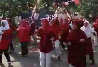 Senam Sehat Merdeka Emak-emak RT 06/RW 01 Kelurahan Citangkil Cilegon , Sabtu (12/8)