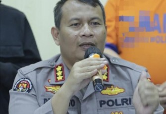Kabid Humas Polda Jatim Kombes Dirmanto saat memberikan keterangan pers, Kamis (7/9) 