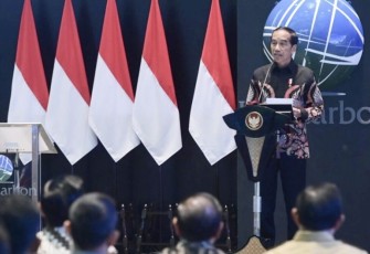 Presiden Joko Widodo saat peluncuran bursa karbon Indonesia di Bursa Efek Indonesia, Jakarta, Selasa (26/9)