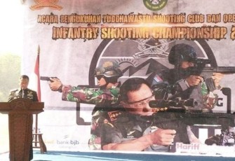 Danpussenif Letjen TNI Dr. Anton Nugroho saat memberikan sambutan pembukaan lomba menembak, Jum'at (29/9)
