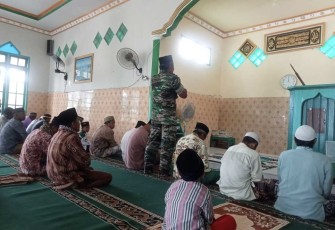 Satgas TMMD Ke-118 Kodim 0902/Berau Jadi Muadzin Salat Jumat