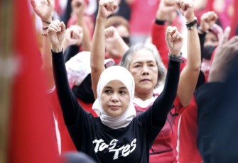 Siti Atikoh saat senam bareng di Kota Magelang, Kamis (28/12)