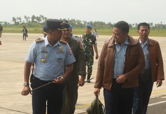 Danlanud RSA Natuna saat Sambut Kedatangan Kadisopslatau