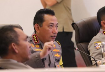 Kapolri Jenderal Listyo Sigit Prabowo Pantau Command Center Pengamanan KTT Asean 
