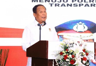 Kepala Badan Intelijen Keamanan (Kabaintelkam) Polri Komjen Pol Suntana M.Si saat launching "Buku Hasil Survei Kepuasan Masyarakat Layanan SKCK Tingkat Polres Tahun 2023" di Hotel Arion Suites Hotel Kemang, Jakarta, Selasa (12/12/2023).