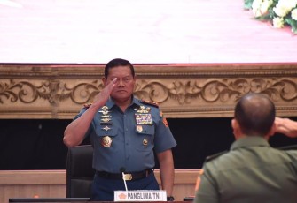 Panglima TNI Laksamana TNI Yudo Margono, S.E., M.M., dalam acara pengarahan terhadap para Pangkotama TNI terkait netralitas TNI pada gelaran Pemilu serentak 2024, bertempat di Aula Gatot Soebroto Mabes TNI, Cilangkap, Jakarta Timur, Selasa (12/9/2023).