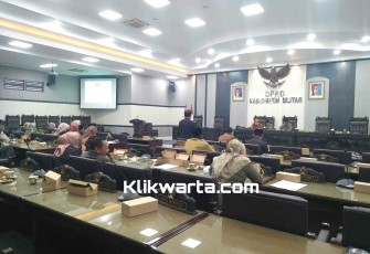 Rapat Paripurna Khusus DPRD Kabupaten Blitar Dalam Agenda Penyampaian Hasil Reses, Selasa 31 Januari 2023. (foto : Faisal NR / Klikwarta.com)
