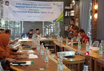Pemkot Blitar bersama BPJS Ketenagakerjaan Cabang Blitar Berdiskusi Terkait Cakupan Kepesertaan BPJS Ketenagakerjaan (Foto : Faisal NR / Klikwarta.com)