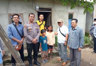 Kapolsek Lebong Tengah Cek Warga Calon Penerima BLT DD 2023 Desa Tanjung Bunga I