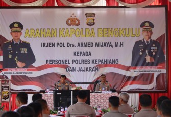 Kunker ke Polres Kepahiang, Kapolda Bengkulu Disambut Polcil dan Tarian Adat