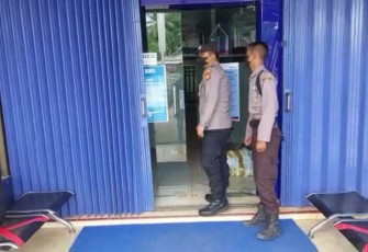 Personel Polsek Air Besi Saat Patroli di Objek Vital