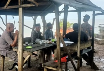 Personel Polsek Air Besi Melaksanakan Monitoring Objek Wisata