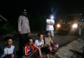 Antisipasi Gangguan Kamtibmas, Polsek Giri Mulya Patroli Subuh di Bulan Ramadan 