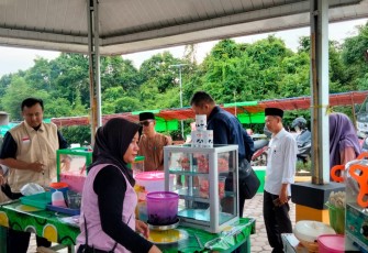 Bersama BPOM, Polres Seluma Monitoring dan Pengecekan Takjil