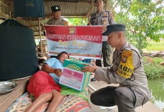Warga Terima Bantuan Kemanusian Untuk Negeri dari Polresta Bengkulu
