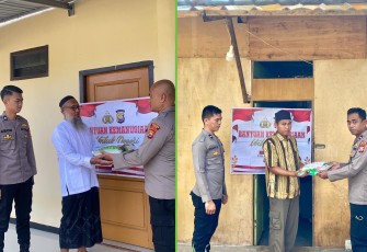 Imam Masjid dan Marbot Terima Bansos dari Polres Kaur