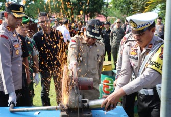 Bupati Musnahkan Barang Bukti Hasil Ops Pekat dan KRYD Polres Kepahiang