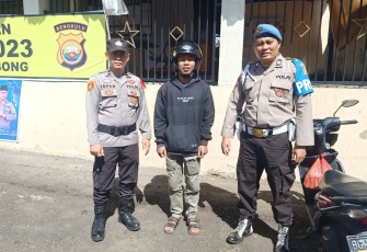 Selasa, Polsek Sindang Kelingi Kembali Berikan Pengaman di Jalan Lintas Curup-Padang Ulak Tanding 