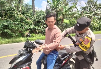 Polsek Sindang Kelingi Razia Sajam dan Senpi