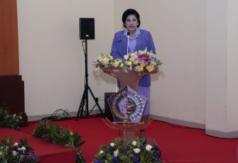 Ketum IKKT PWA saat Pimpin Sertijab Dua Jabatan Pengurus IKKT