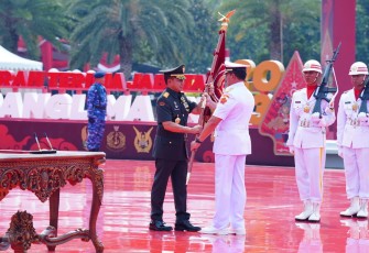 Upacara Sertijab Panglima TNI dari Laksamana TNI Yudo Margono Kepada Jenderal TNI Agus Subiyanto, di Plaza Mabes TNI, Cilangkap, Jakarta Timur, Rabu (22/11/2023).