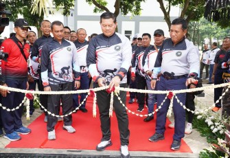 Peresmian dan peninjauan Marines Sport Center oleh Panglima TNI yang didampingi oleh Wakasal dan Alumni AAL XXXIII Moro Segoro