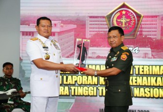 Panglima TNI Laksamana TNI Yudo Margono, S.E., M.M. seusai memberikan arahan kepada seluruh Perwira Tinggi 