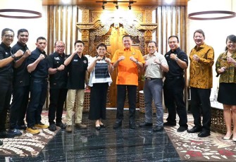  Bamsoet saat bertemu Menteri Luar Negeri RI Retno Marsudi, di Kantor Kementerian Luar Negeri RI, Jakarta, Jumat (3/11/23).