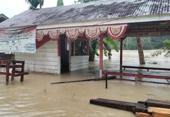 Pasca banjir rendam permukiman warga, Sabtu (21/01/20223).