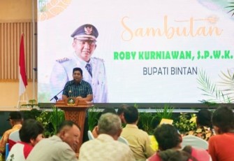 Bupati Bintan Roby Kurniawan SPWK Dalam Silaturahmi Bersama Petani Bintan, Kamis (28/12) di Aula Bandar Seri Bentan