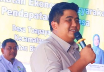 Bupati Bintan Roby Kurniawan SPWK Temu Wicara Bersama Masyarakat Tuapaya