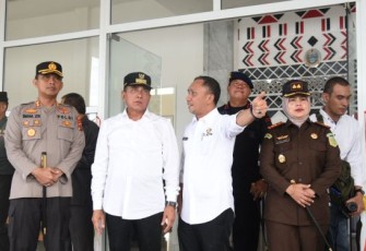 Bersama Forkopimda, Kapolres Tapsel Sambut Kunjungan Gubernur Resmikan Mess Pemprov Sumut 