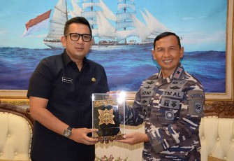 Danlantamal V saatTerima Courtesy Call Kadispora Provinsi Jawa Timur