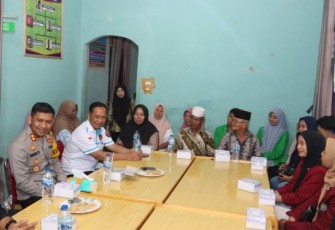 Kapolres Tapanuli Selatan (Tapsel), AKBP Imam Zamroni, SIK, MH, hadir menyapa warga Desa Sialogo, Kecamatan Angkola Barat, untuk sama - sama menjadikan narkoba musuh bersama.