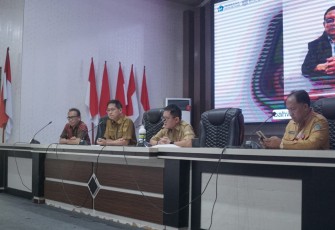 Wakil walikota Bitung Hengky Honandar saat memimpin kegiatan verifikasi Lanjutan kab/Kota sehat